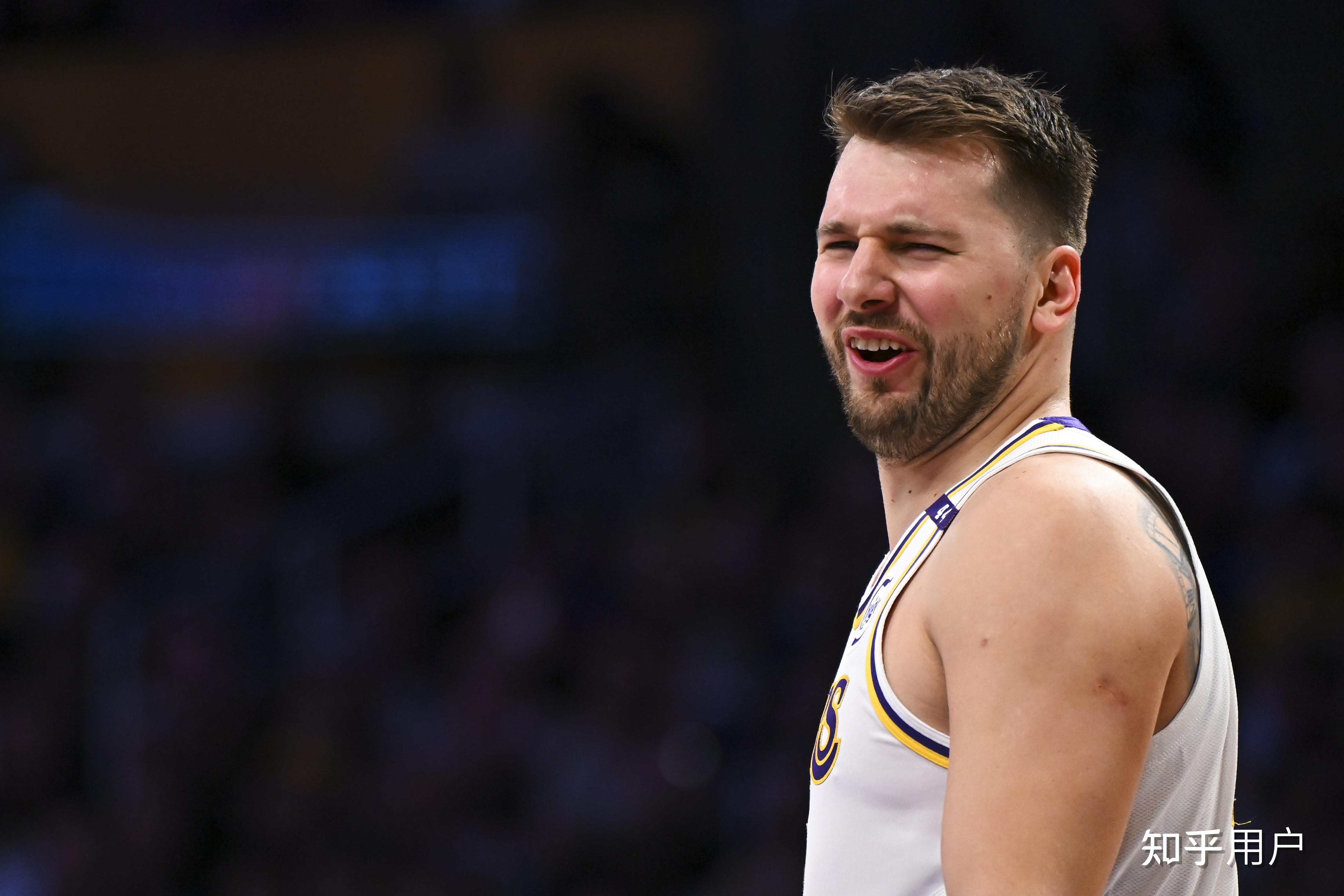 爱游戏官方网站-赛后洛杉矶湖人调整名单以备荷甲，篮板制胜环节打磨，媒体盛赞，细节决定成败的简单介绍