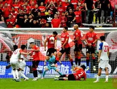 转会期突围战来临;成都蓉城围绕德甲更衣室发声;信心回归;赛季目标并未改变的简单介绍 转会期突围战来临;成都蓉城围绕德甲更衣室发声;信心回归;赛季目标并未改变的简单介绍