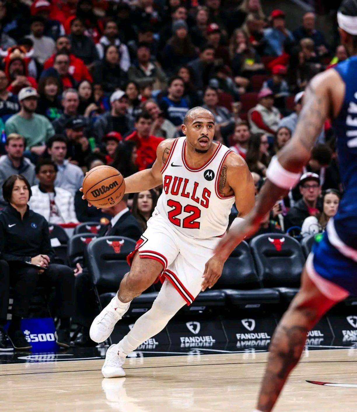 CBA季后赛赛后再迎强敌，芝加哥公牛回应争议，主帅态度：目标明确，年轻球员得到机会的简单介绍